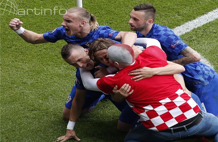 navijac na terenu