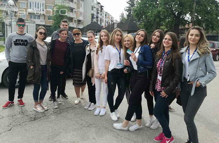 srednjoskolski teatar festival