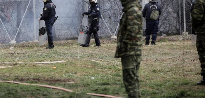 grčka-policija-migranti3-702x336.jpg