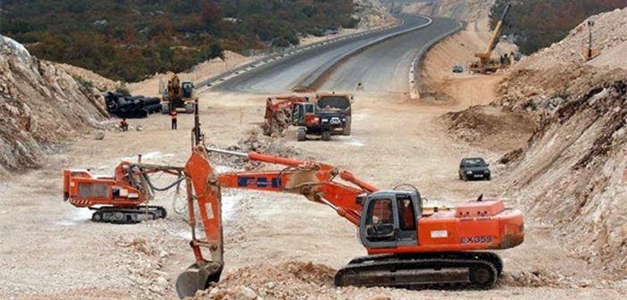 gradnja-ceste-cesta-autocesta-702x336.jpeg