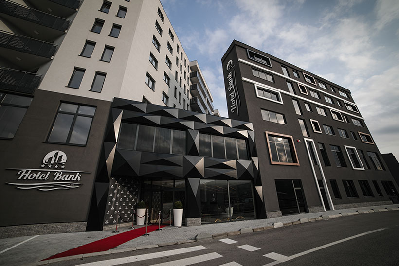 hotel bank