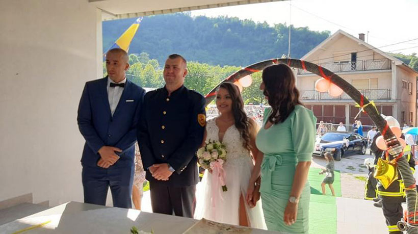 vjencanje travnik vatr