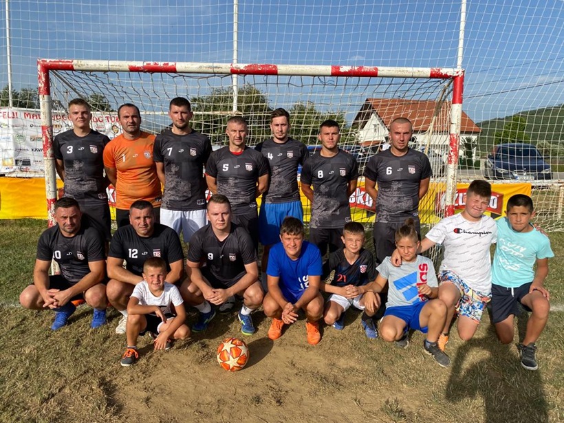 1ebcedbb-7264-44cb-bf2d-53fabdde8dc3.jpg