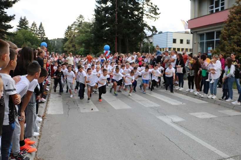 49bdc01f-13f3-48b5-8552-8dd4d74befca.jpg