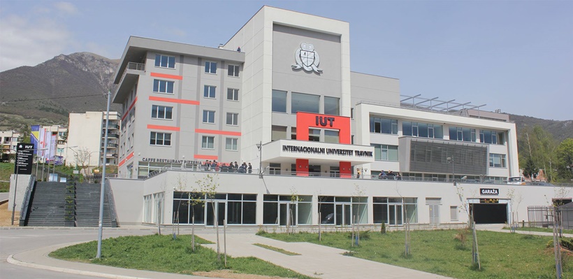 BANER-Internacionalni-univerzitet-Travnik.jpg