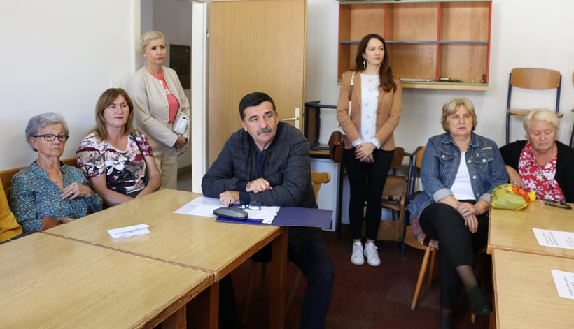 b86a4d77-bc46-4acb-a506-6913e24e0e97.jpg
