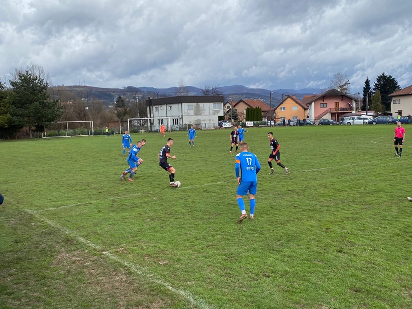 cb3dbce7-c731-47f2-8ca7-b01ce9d7b89d.jpg