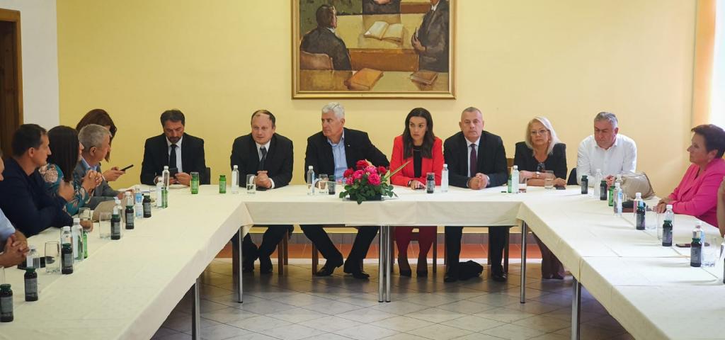 covic-travnik.jpg