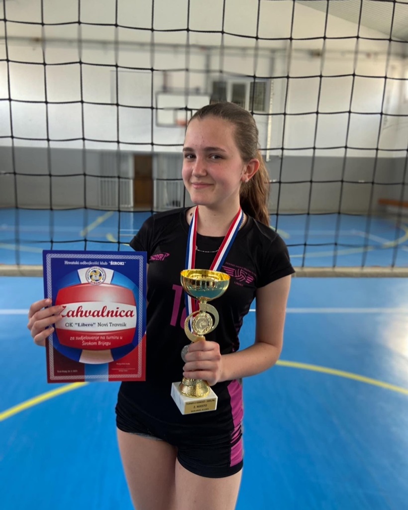 f6c931a2-715a-4da9-8673-3e9dca62e753.jpg