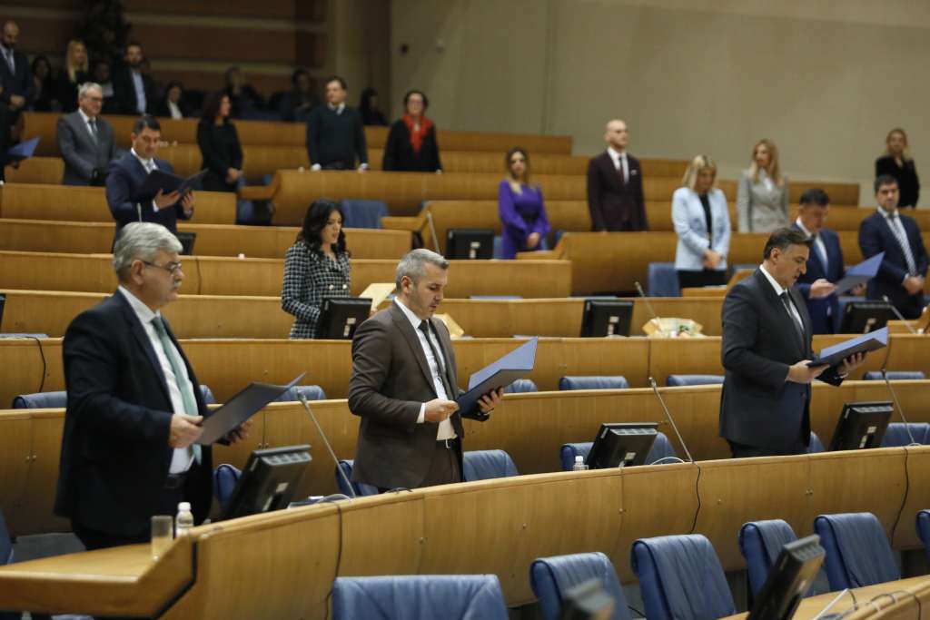 prisega-zastupnicki.jpg
