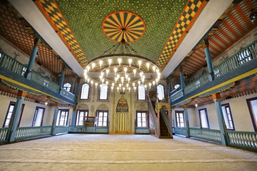 sulejmanija-sarane-dzamija-696x463.jpg