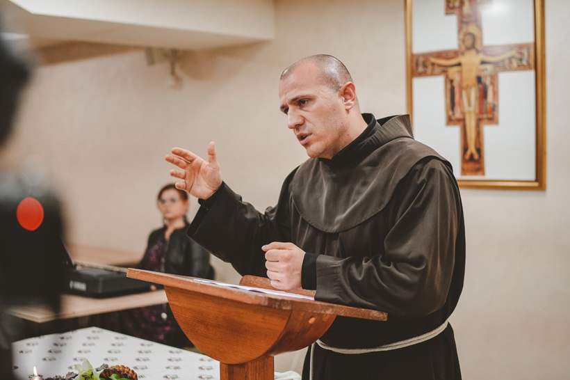 thumbnail_Predavanje_o_mons_Marku_Alaupovicu_-_udruga_CESI_UZOR_Busovača-22.jpg