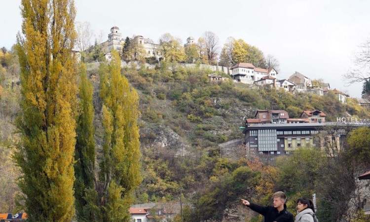 turisti_sarajevo1_jesen.jpg