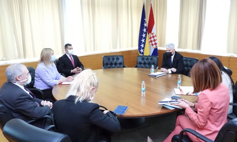 270421_covic_-_amb_turske.jpg