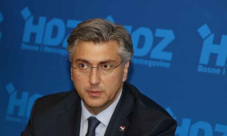 Plenković_Protiv_toga_sam_da_se_diže_žica_između_Hrvatske_i_BiH_0506020.jpg