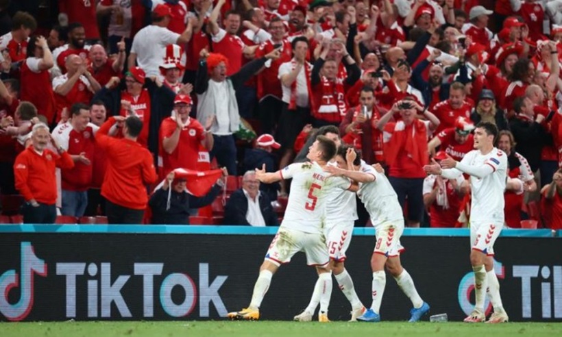 dans-rus-uefa.jpg