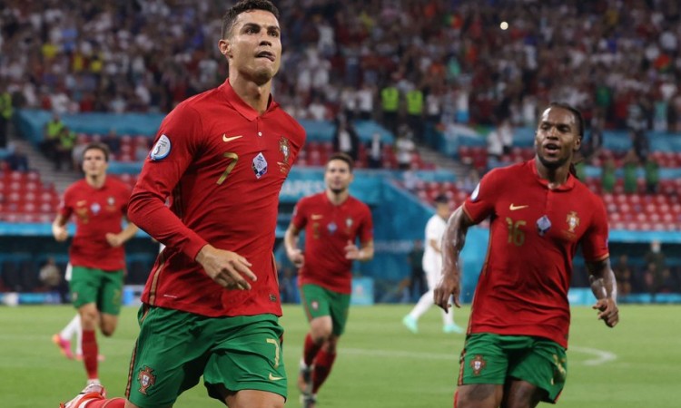 ronaldo_uefa.jpg