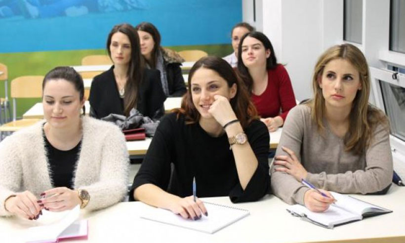 studenti mladi