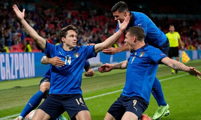 topshot-fbl-euro-2020-2021-match37-ita-aut.jpeg