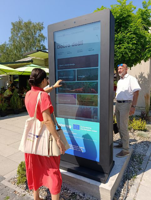3crosmart.jpg
