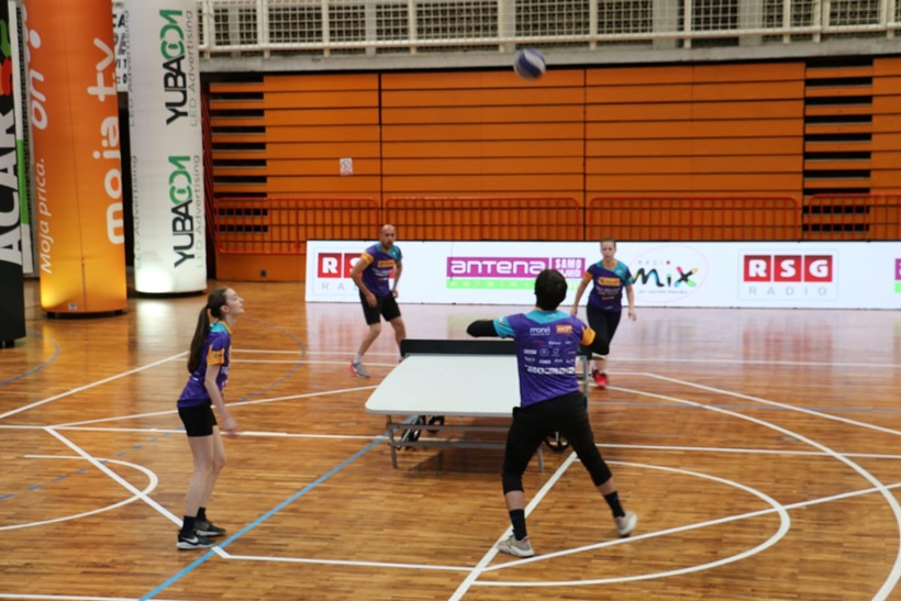 63a7a837-dd1a-4bc4-97eb-0d7fd4d03e7d.jpg