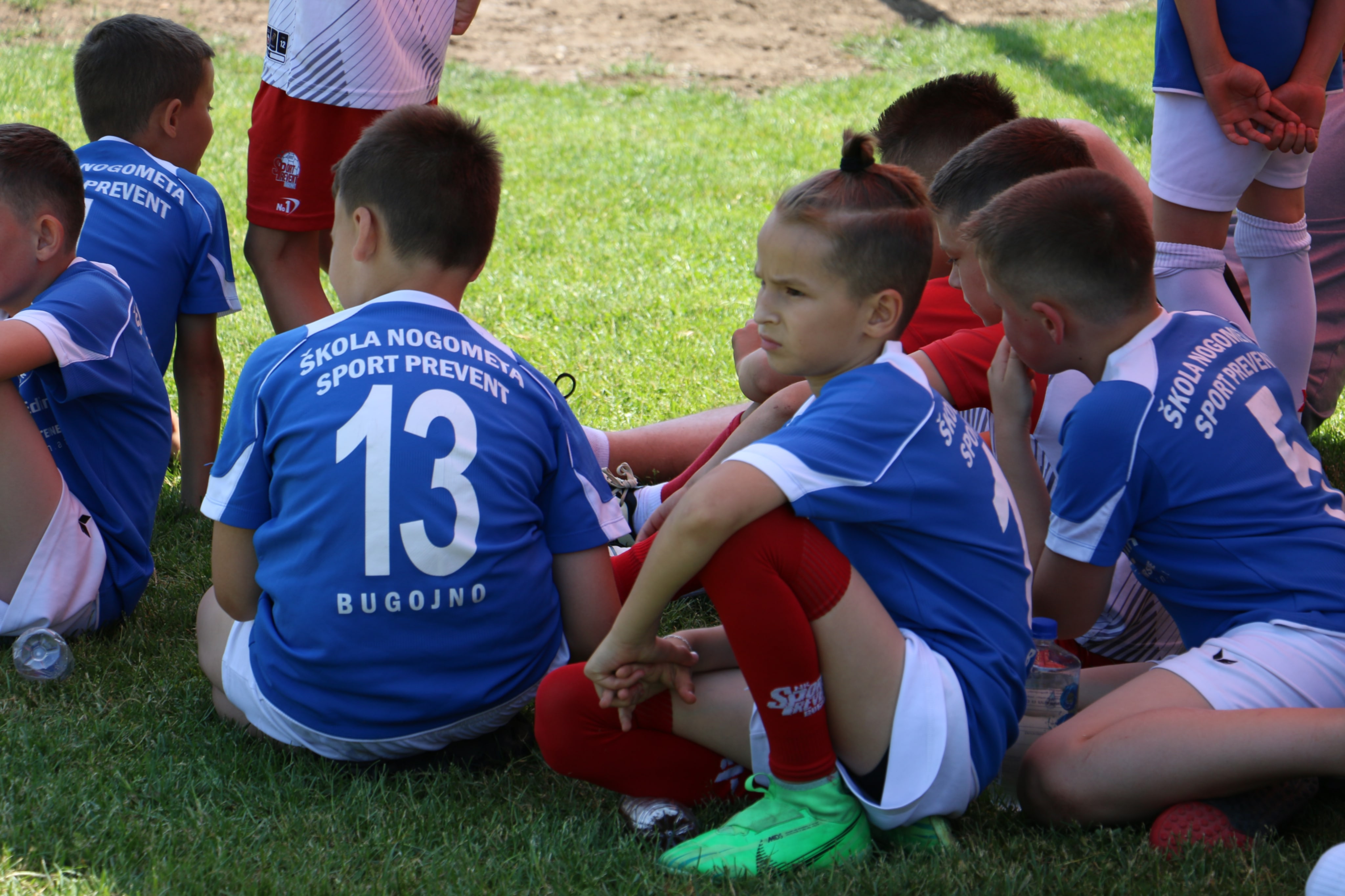7de2b438-7fe3-4b7a-a9c7-f6c99029868c.jpg