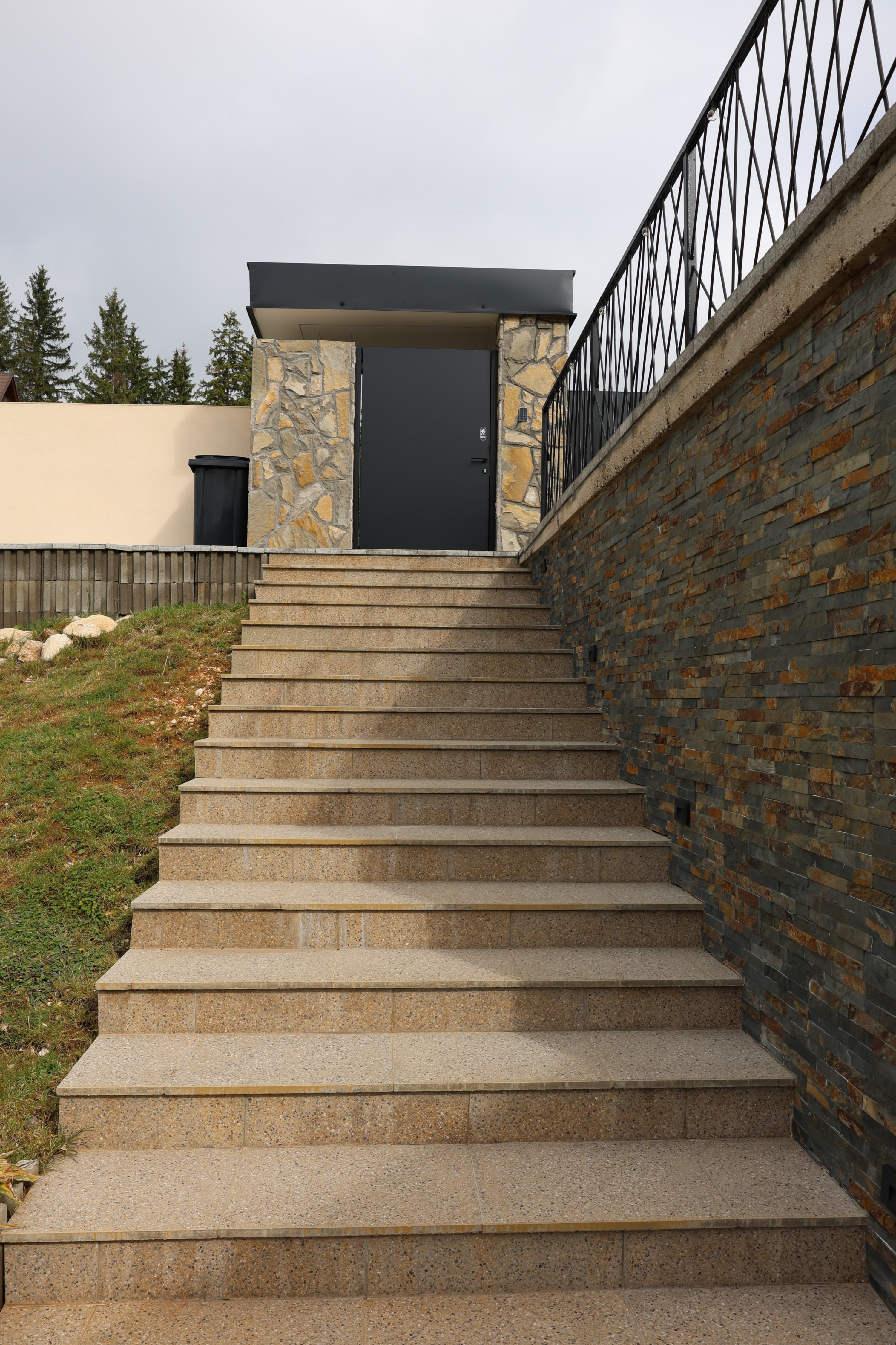IMG_2308villa.JPG