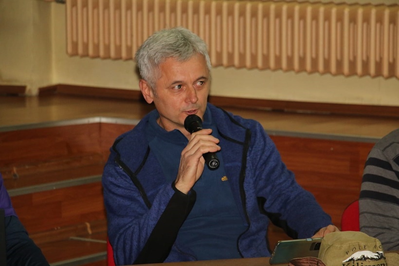 aba14192-2188-4cfe-8ac9-32011160fa1a.jpg