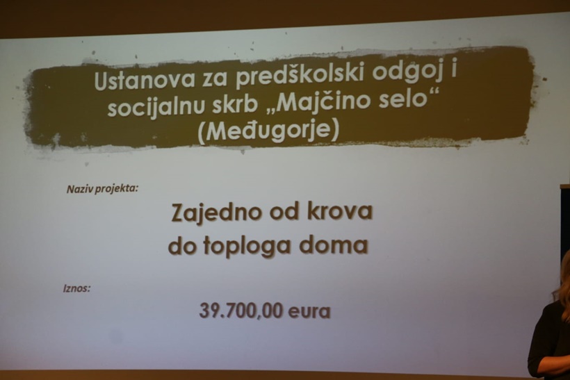 b4b60981-9db9-45ca-acb1-94f439c7bf63.jpg
