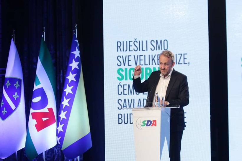 bakir-tribina.jpg
