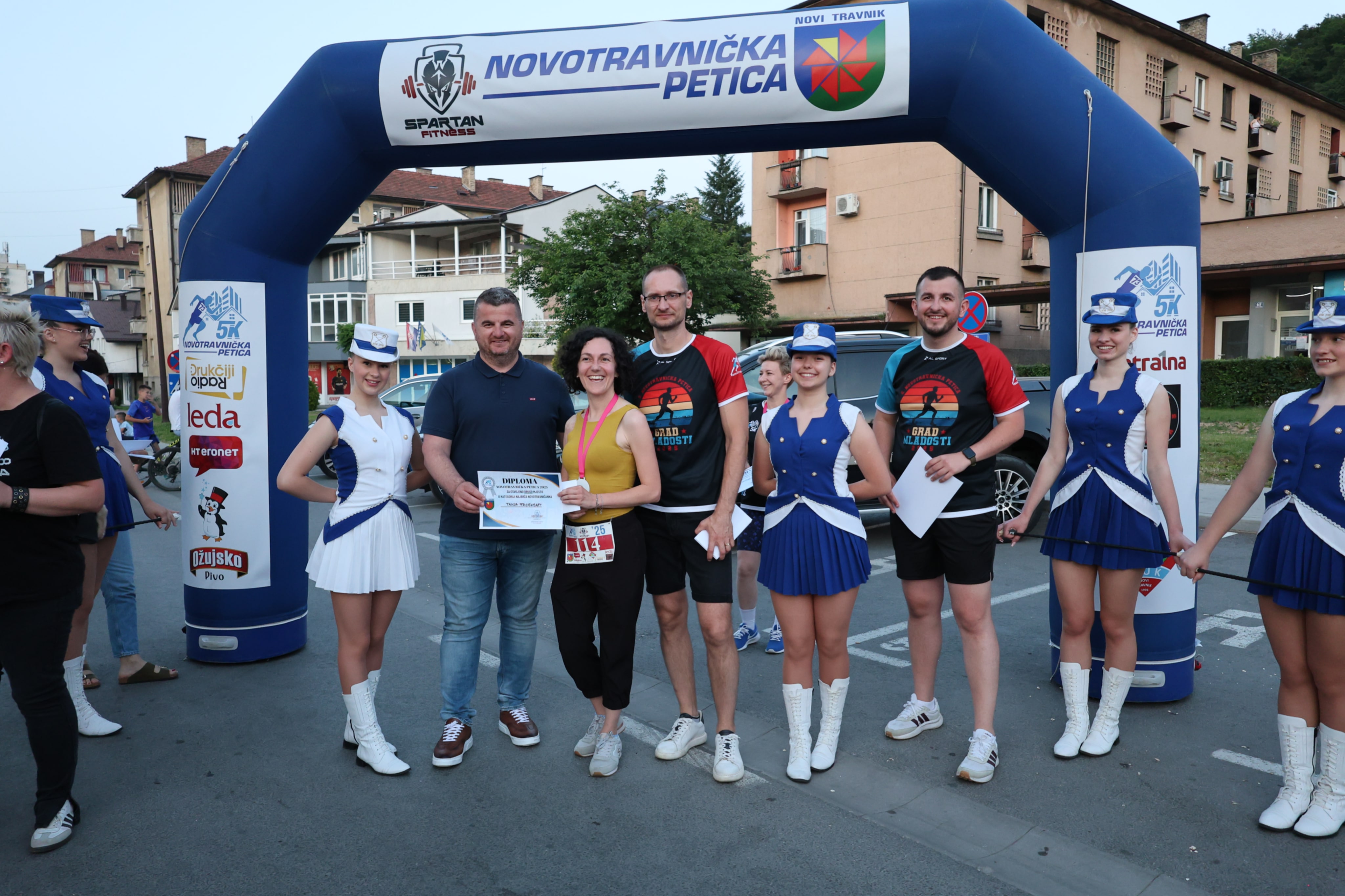 d390495b-3f3f-4468-b312-1834c8351f92.jpg