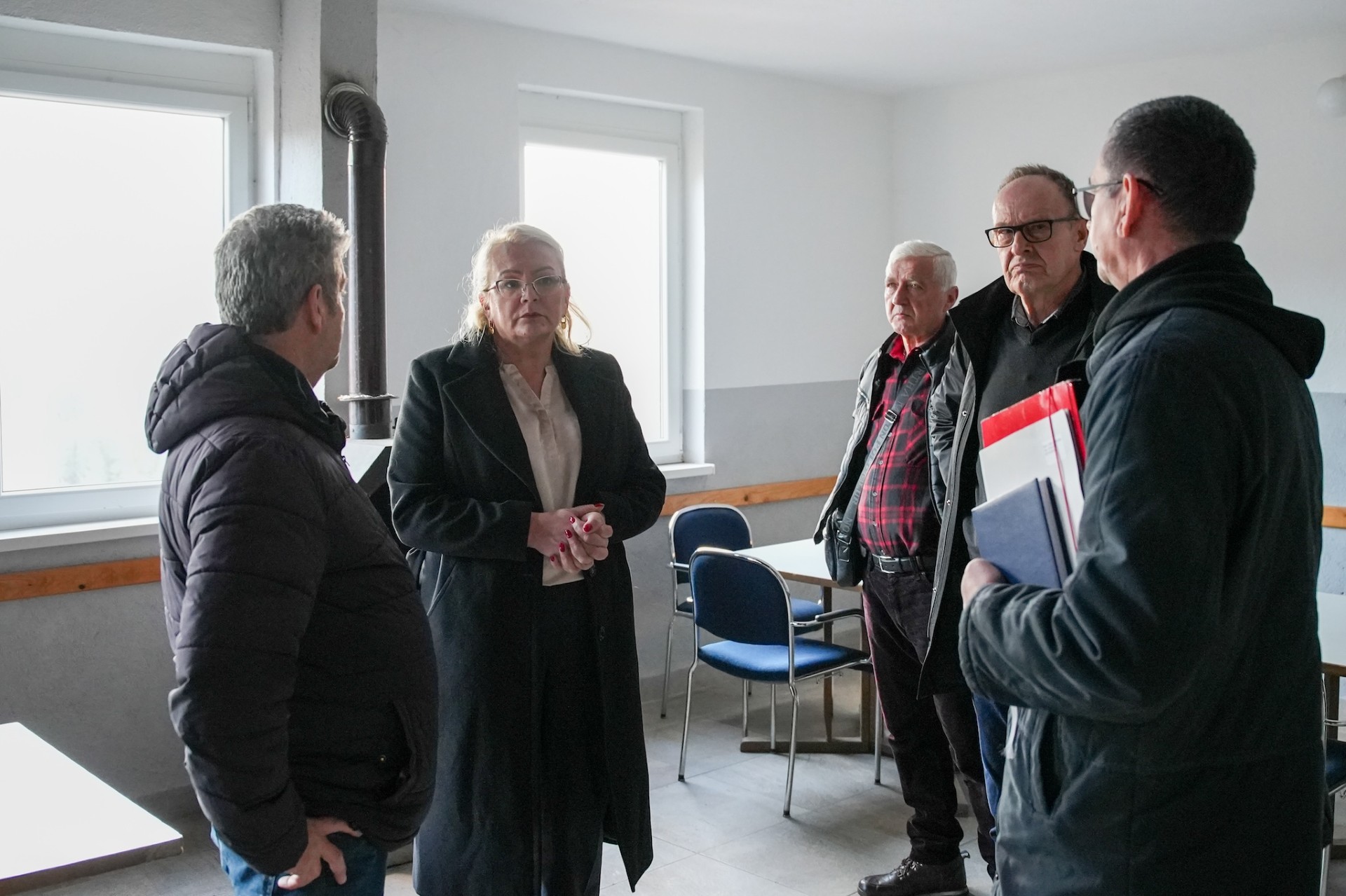 d545307c-5b32-49be-baff-098f6884564f.jpg
