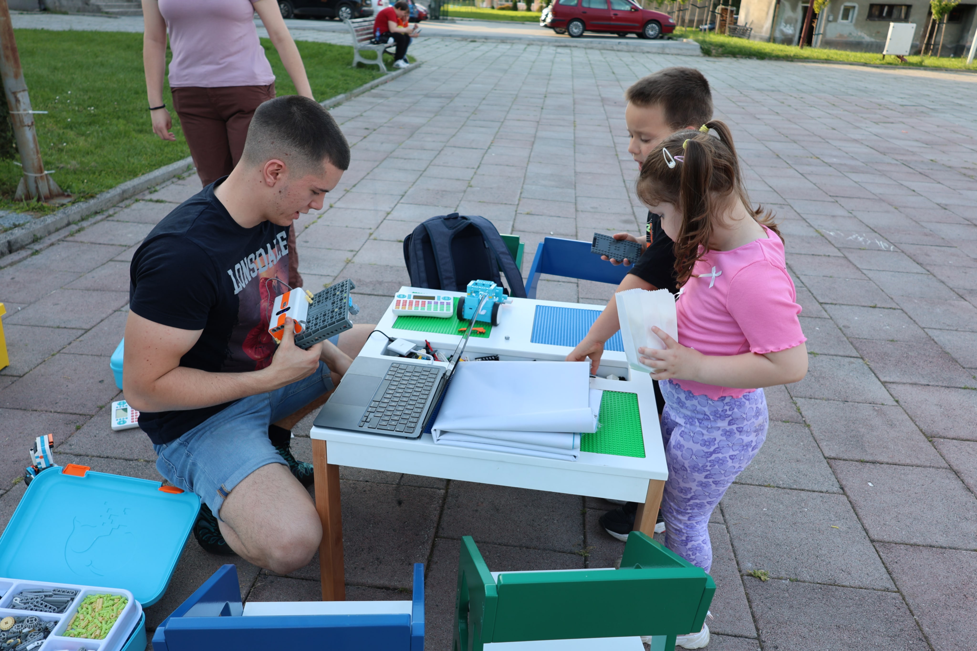 edca77d1-0b06-4579-91e9-6b45fe7b5f9d.jpg