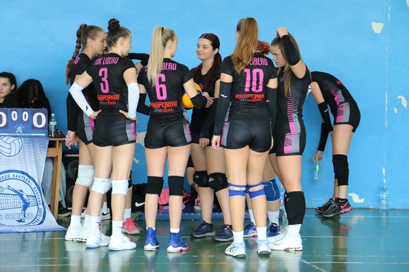 f7747404-ccac-419d-8d10-bcc36f2fce34.jpg