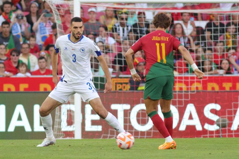 l_851548f1f56cf5e16031a4434c483479.jpg