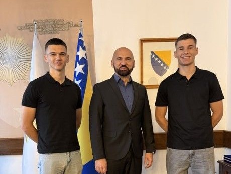 shekosijan.jpg