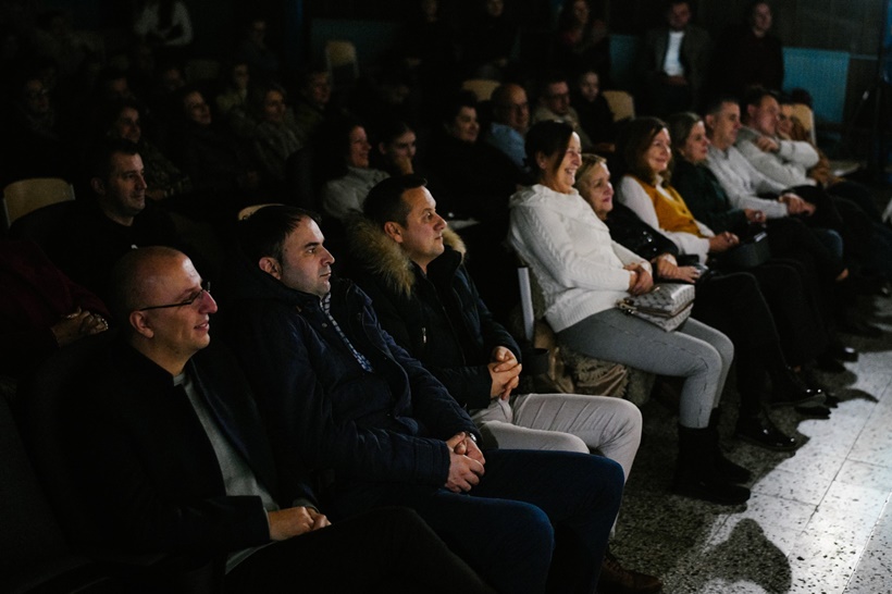 thumbnail_BuFEST_-_Ko_je_lud_-_Busovacki_kazalisni_festival-27.jpg