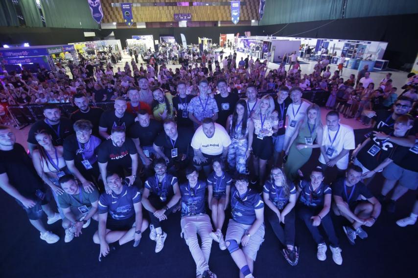 thumbnail_ConnectCon_2.jpg